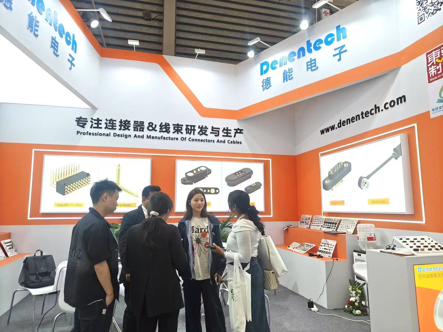 德能电子磁吸连接器产品展示