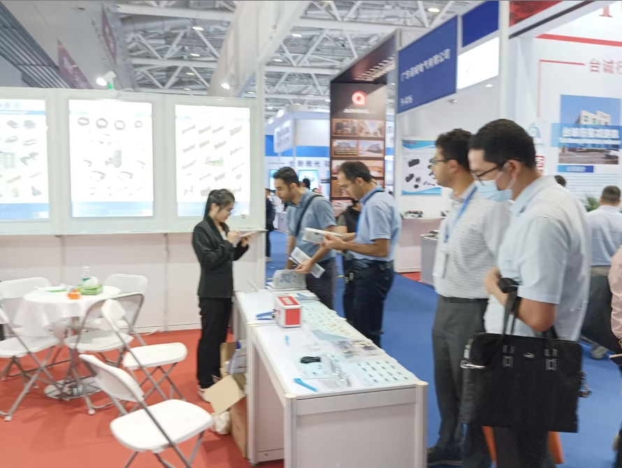 德能电子参展产品展示图1